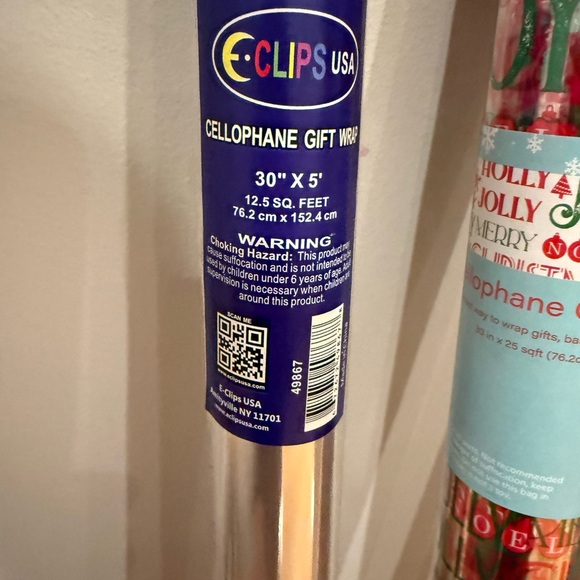 Clear (3) and Holiday (1) cellophane Wrapping Set - Picture 2 of 3